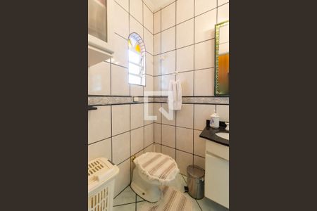 Casa para alugar com 215m², 3 quartos e 2 vagas Casa para alugar com 215m², 3 quartos e 2 vagasBanheiro da Suíte