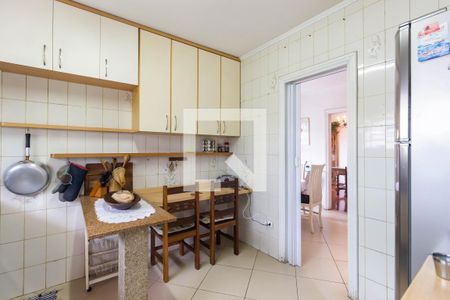 Casa para alugar com 215m², 3 quartos e 2 vagas Casa para alugar com 215m², 3 quartos e 2 vagasCozinha