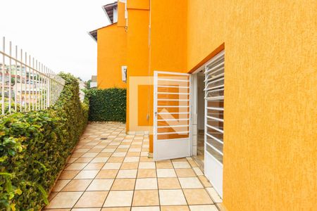 Casa para alugar com 215m², 3 quartos e 2 vagas Casa para alugar com 215m², 3 quartos e 2 vagasQuintal