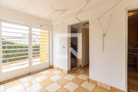 Casa para alugar com 215m², 3 quartos e 2 vagas Casa para alugar com 215m², 3 quartos e 2 vagasÁrea de Serviço
