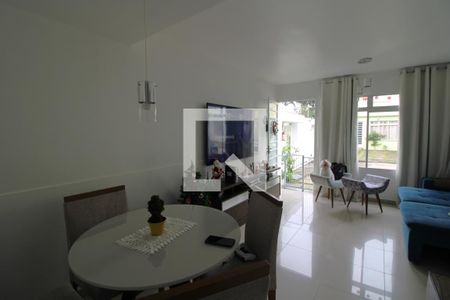 Sala de casa de condomínio à venda com 2 quartos, 70m² em Pedreira, São Paulo