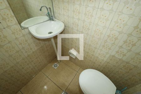 Banheiro de apartamento para alugar com 1 quarto, 40m² em Vila Sao Sebastiao, Duque de Caxias