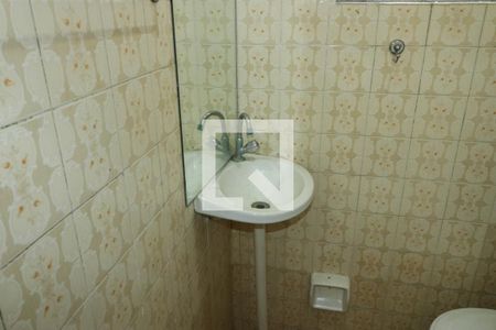 Banheiro de apartamento para alugar com 1 quarto, 40m² em Vila Sao Sebastiao, Duque de Caxias