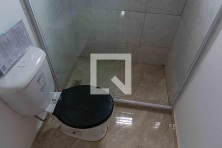 Banheiro de kitnet/studio para alugar com 1 quarto, 30m² em Vila Progresso, Niterói