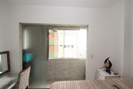 Quarto de apartamento à venda com 1 quarto, 64m² em Centro Histórico, Porto Alegre