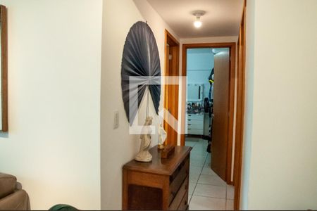 Corredor de apartamento à venda com 3 quartos, 90m² em Recreio dos Bandeirantes, Rio de Janeiro