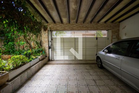 Fachada  de casa à venda com 4 quartos, 300m² em Jardim Consórcio, São Paulo