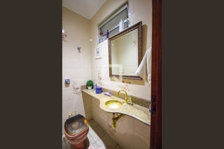 Lavabo  de casa à venda com 4 quartos, 300m² em Jardim Consórcio, São Paulo