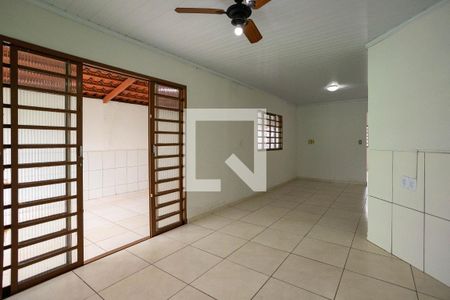 Sala de casa para alugar com 2 quartos, 110m² em Ipiranga, Goiânia