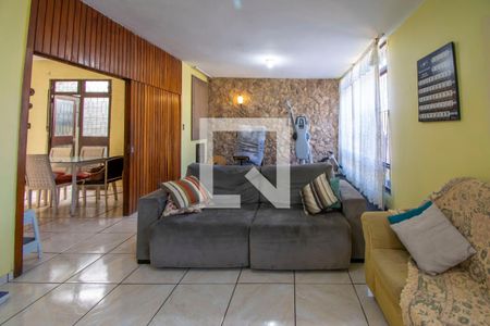 Sala de casa à venda com 4 quartos, 200m² em Cavalhada, Porto Alegre