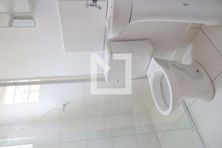 banheiro de casa de condomínio para alugar com 1 quarto, 34m² em Parque Imperial, São Paulo