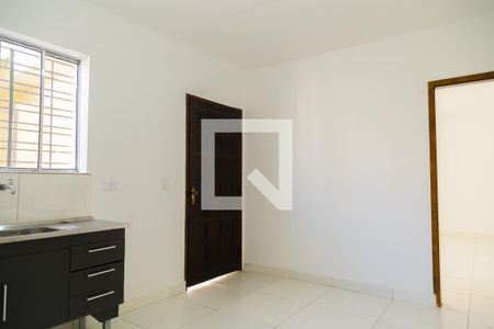 Sala / Cozinha de casa de condomínio para alugar com 1 quarto, 29m² em Parque Imperial, São Paulo