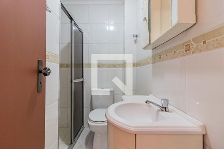 Banheiro de apartamento para alugar com 1 quarto, 46m² em Teresópolis, Porto Alegre