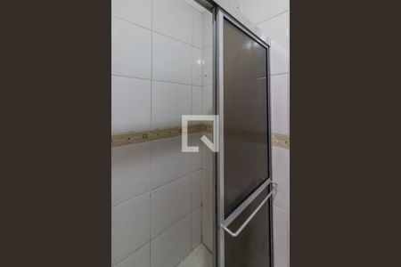 Banheiro de apartamento para alugar com 1 quarto, 46m² em Teresópolis, Porto Alegre