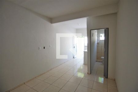 Quarto de kitnet/studio para alugar com 1 quarto, 27m² em Mutondo, São Gonçalo