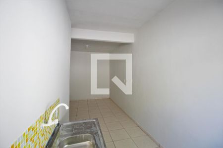 Cozinha de kitnet/studio para alugar com 1 quarto, 27m² em Mutondo, São Gonçalo