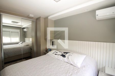 Quarto Suíte de apartamento à venda com 2 quartos, 60m² em Medianeira, Porto Alegre