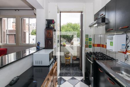 Cozinha de apartamento à venda com 2 quartos, 77m² em Centro Histórico, Porto Alegre