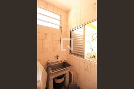 Casa à venda com 180m², 2 quartos e 2 vagas Casa à venda com 180m², 2 quartos e 2 vagasÁrea de Serviço