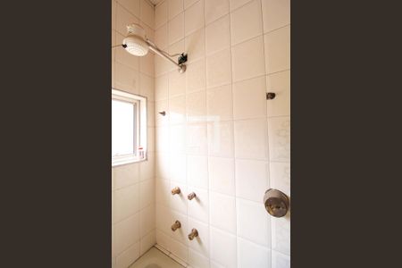 Casa à venda com 180m², 2 quartos e 2 vagas Casa à venda com 180m², 2 quartos e 2 vagasBanheiro