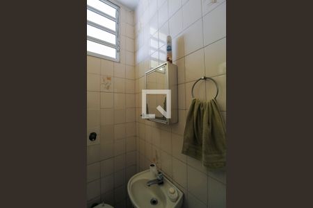 Casa à venda com 180m², 2 quartos e 2 vagas Casa à venda com 180m², 2 quartos e 2 vagasBanheiro de serviço