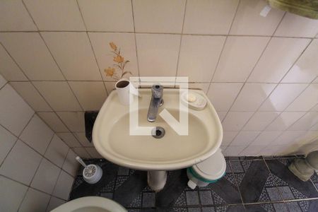 Casa à venda com 180m², 2 quartos e 2 vagas Casa à venda com 180m², 2 quartos e 2 vagasBanheiro de serviço