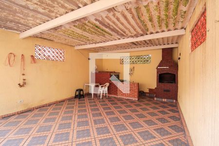 Casa à venda com 180m², 2 quartos e 2 vagas Casa à venda com 180m², 2 quartos e 2 vagasChurrasqueira