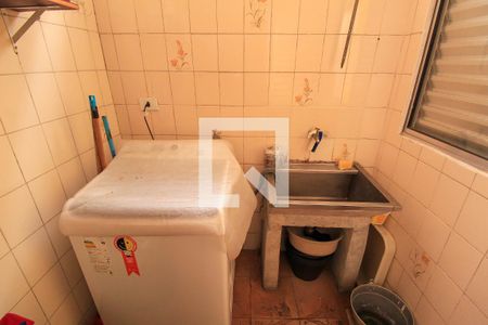 Casa à venda com 180m², 2 quartos e 2 vagas Casa à venda com 180m², 2 quartos e 2 vagasÁrea de Serviço