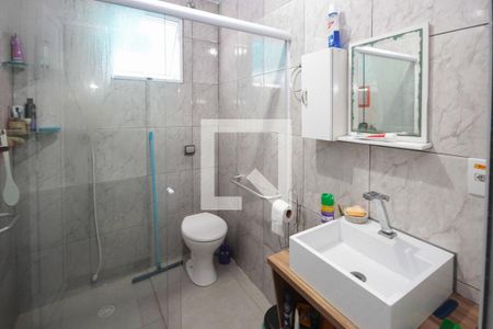 Banheiro de casa à venda com 2 quartos, 150m² em Vila Olinda, São Paulo