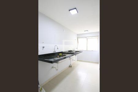 Cozinha de apartamento para alugar com 1 quarto, 37m² em Jardim Sao Dimas, São José dos Campos