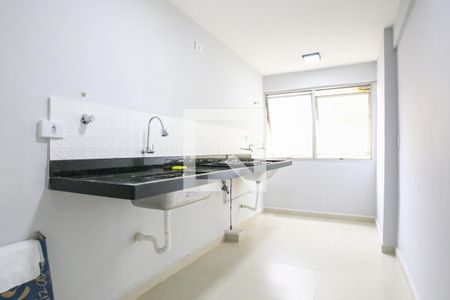 Cozinha de apartamento para alugar com 1 quarto, 37m² em Jardim Sao Dimas, São José dos Campos