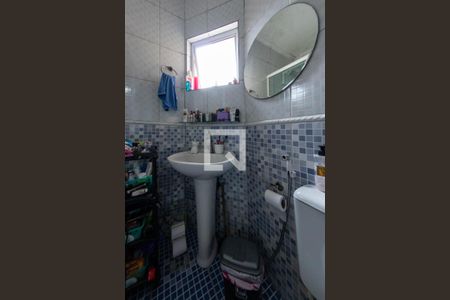 Casa à venda com 200m², 3 quartos e 2 vagas Casa à venda com 200m², 3 quartos e 2 vagasSuíte banheiro