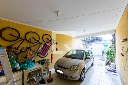 Casa à venda com 200m², 3 quartos e 2 vagas Casa à venda com 200m², 3 quartos e 2 vagasGaragem