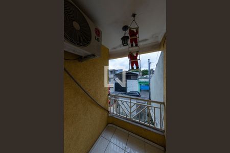 Casa à venda com 200m², 3 quartos e 2 vagas Casa à venda com 200m², 3 quartos e 2 vagasSuíte