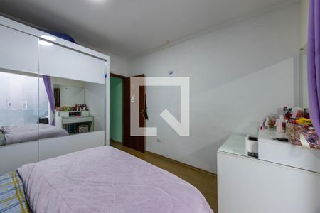 Quarto  de casa à venda com 3 quartos, 200m² em Parque dos Bancários, São Paulo