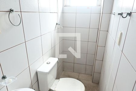 Banheiro 1 de apartamento para alugar com 2 quartos, 86m² em Vila Tupi, Praia Grande