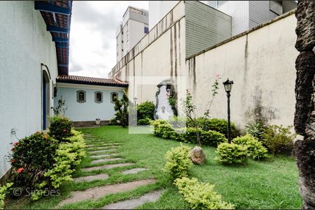 Casa à venda com 314m², 4 quartos e 5 vagas