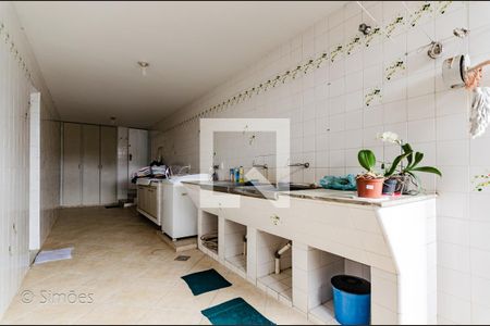 Casa à venda com 314m², 4 quartos e 5 vagas