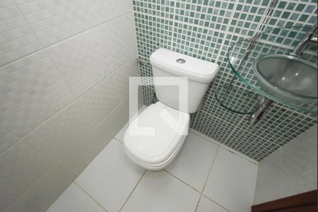 Lavabo de casa para alugar com 1 quarto, 50m² em Vila Nova Galvão, São Paulo