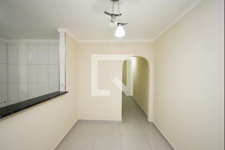 Sala de casa para alugar com 1 quarto, 50m² em Vila Nova Galvão, São Paulo