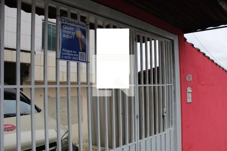 Casa para alugar com 200m², 3 quartos e 1 vaga Casa para alugar com 200m², 3 quartos e 1 vagaFachada