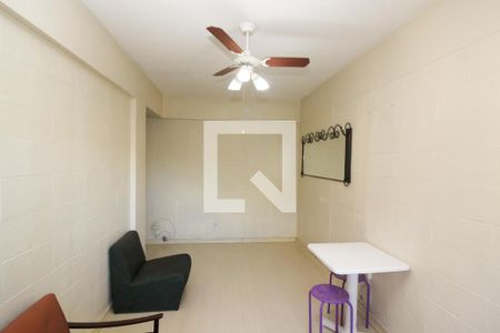 Sala de apartamento para alugar com 1 quarto, 44m² em Partenon, Porto Alegre