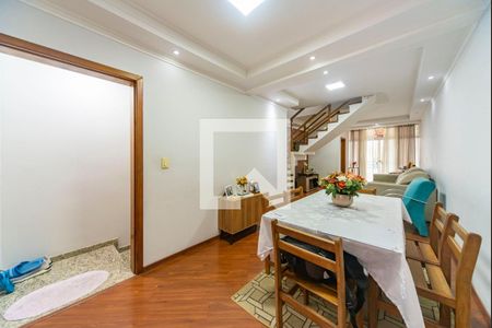 Sala de casa para alugar com 3 quartos, 196m² em Vila Bela Vista, Santo André