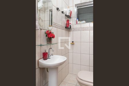 Banheiro 1 de casa à venda com 2 quartos, 160m² em Jardim do Papai, Guarulhos