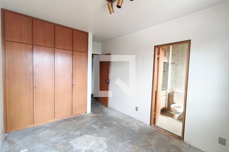 Quarto suíte 1 de apartamento à venda com 4 quartos, 130m² em Centro, Campinas