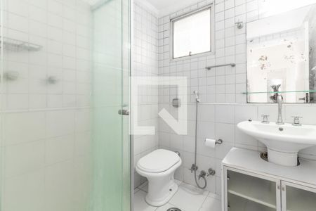 Banheiro de apartamento à venda com 1 quarto, 45m² em Vila Nova Conceição, São Paulo