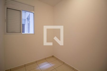 Quarto 1 de apartamento para alugar com 2 quartos, 42m² em Jardim Liderança, São Paulo