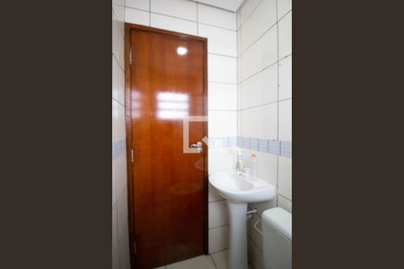 Banheiro de apartamento para alugar com 2 quartos, 42m² em Jardim Liderança, São Paulo