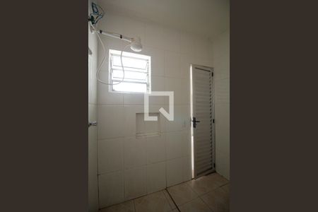 Banheiro de casa para alugar com 1 quarto, 35m² em Itaquera, São Paulo