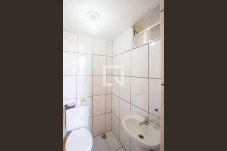 Casa à venda com 540m², 7 quartos e 3 vagas Casa à venda com 540m², 7 quartos e 3 vagasBanheiro de Serviço Casa 2